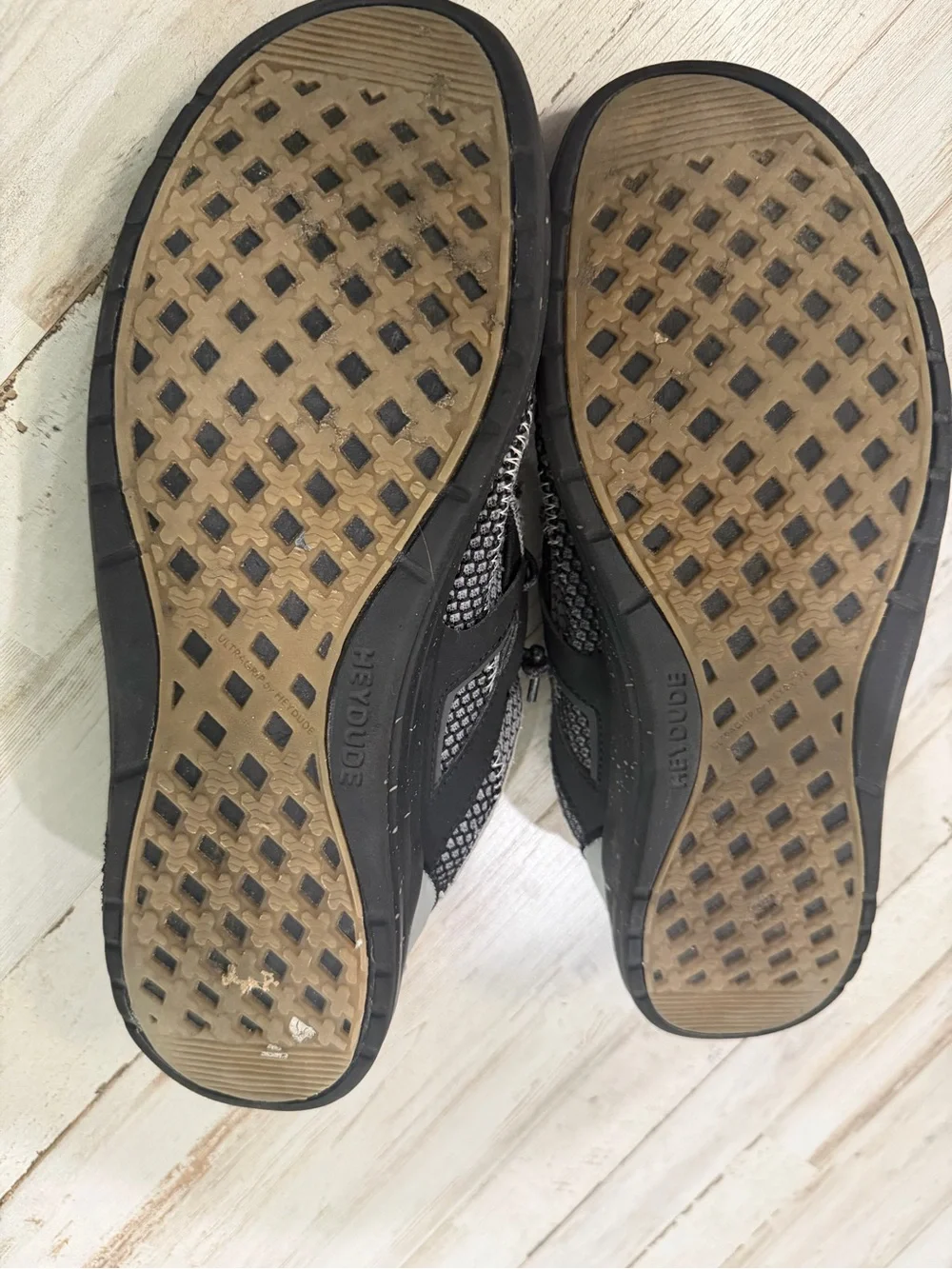 Hey Dude Wally Storm Space Dye Men’s Size 10 Black Blue Slip On Shoes